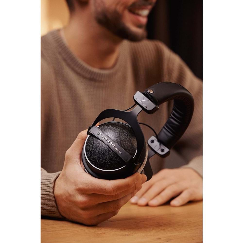 DT 770 PRO (80 Ohm) Stüdyo Referans Kulaklığı
